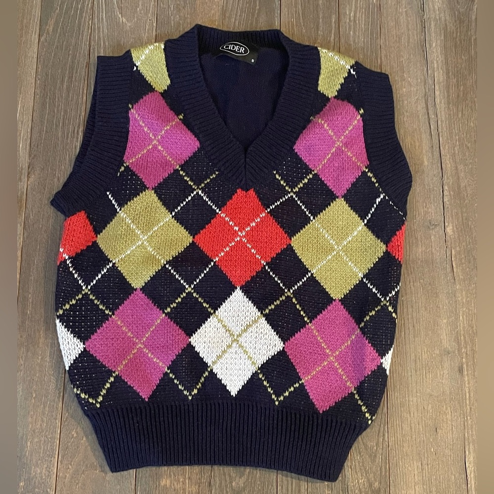 Cider Argyle Sweater Vest for Winter Weather 💗